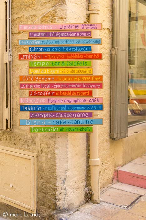 Cartells de l'escala de l'arc de Sant Martí